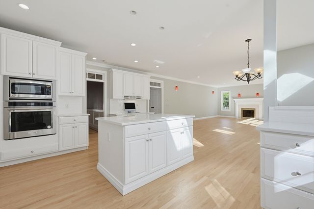 6 Samuel Path, Natick, MA 01760