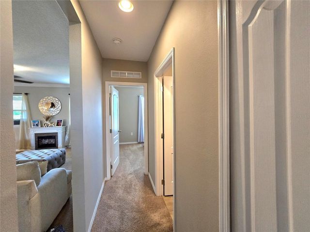 3300 LYNROCK AVENUE, Dundee, FL 33838