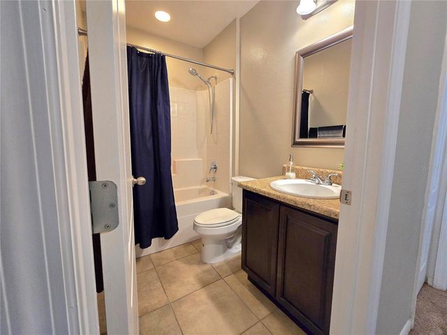 3300 LYNROCK AVENUE, Dundee, FL 33838