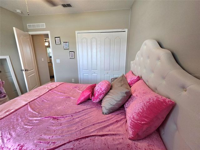 3300 LYNROCK AVENUE, Dundee, FL 33838