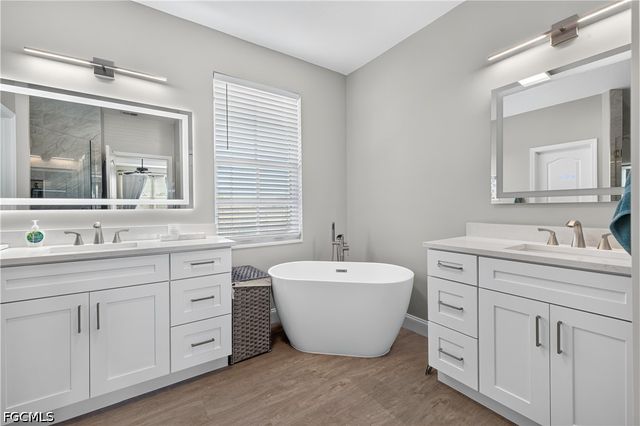 2659 Amber Lake DR, Cape Coral, FL 33909