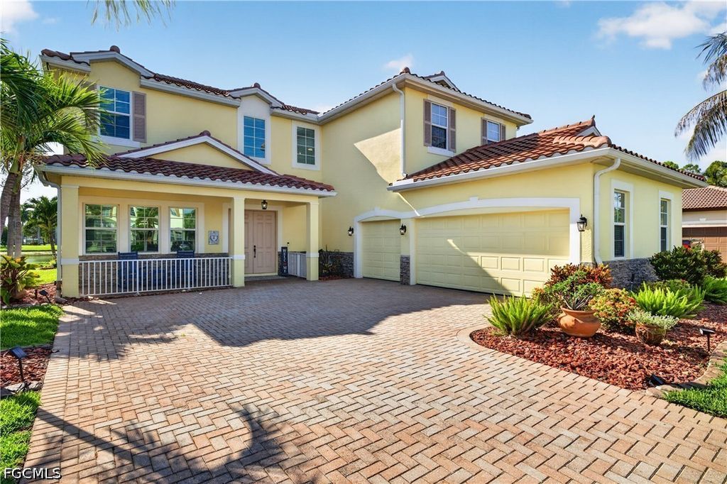 2659 Amber Lake DR, Cape Coral, FL 33909