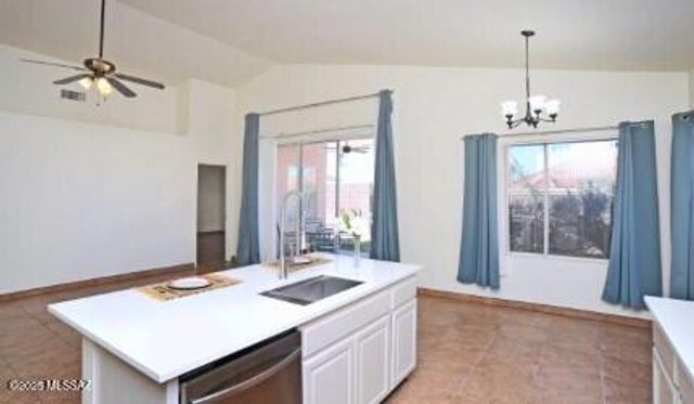 124 S Palace Gardens Drive, Tucson, AZ 85748