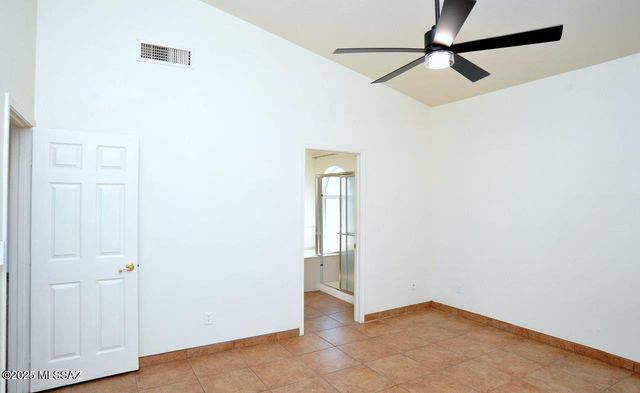 124 S Palace Gardens Drive, Tucson, AZ 85748