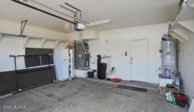 124 S Palace Gardens Drive, Tucson, AZ 85748