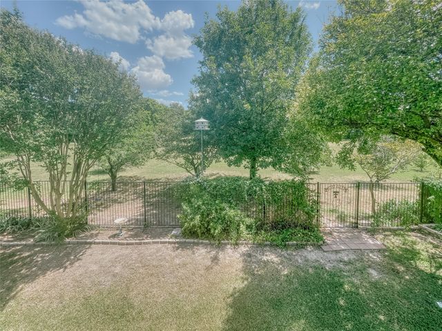 1312 Rio Grande Drive, Benbrook, TX 76126