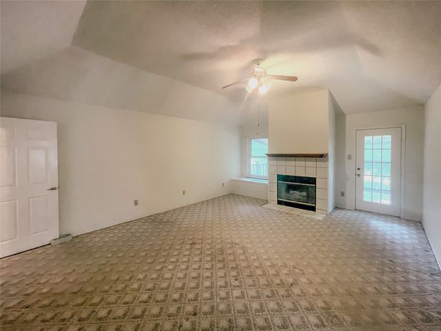 1312 Rio Grande Drive, Benbrook, TX 76126