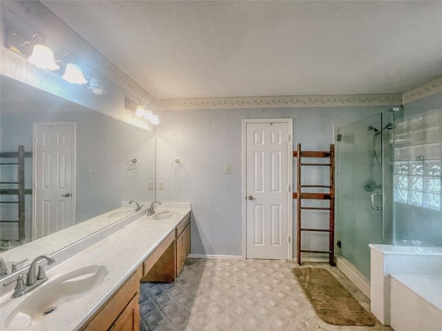 1312 Rio Grande Drive, Benbrook, TX 76126