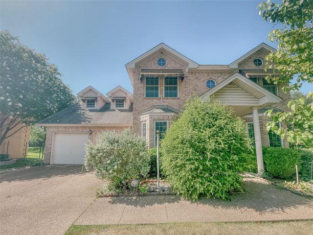 1312 Rio Grande Drive, Benbrook, TX 76126