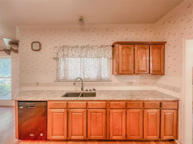 1312 Rio Grande Drive, Benbrook, TX 76126