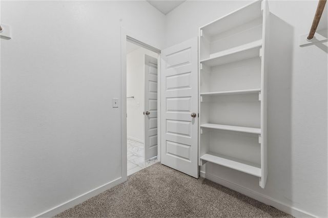 4802 W Planetree Street, Fayetteville, AR 72704