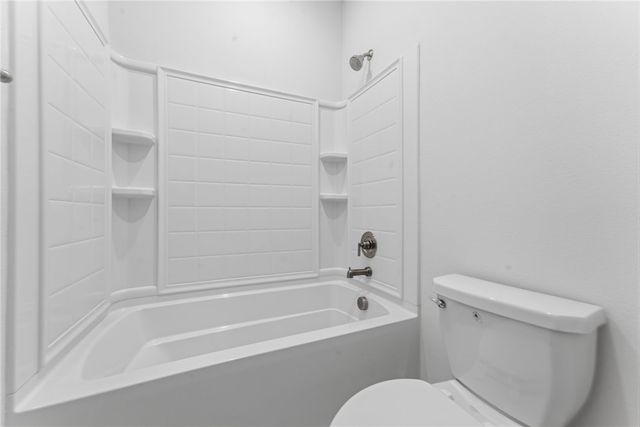 4802 W Planetree Street, Fayetteville, AR 72704