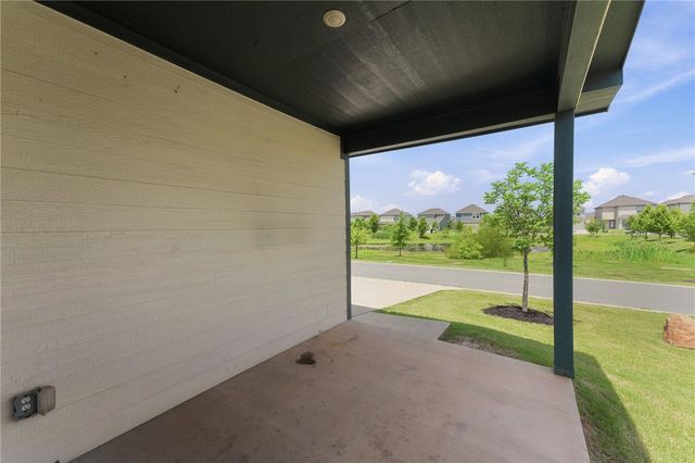4802 W Planetree Street, Fayetteville, AR 72704