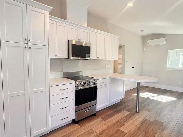 203 Oak Tree Circle, Los Gatos, CA 95032