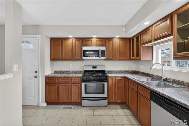 1 Welwyn Court, Black Jack, MO 63033