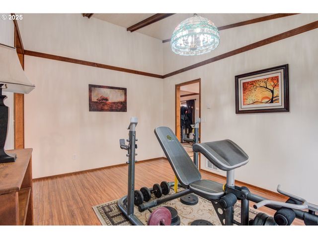 1620 26TH St, Florence, OR 97439