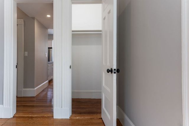 55 Lyndhurst 1, Boston, MA 02124