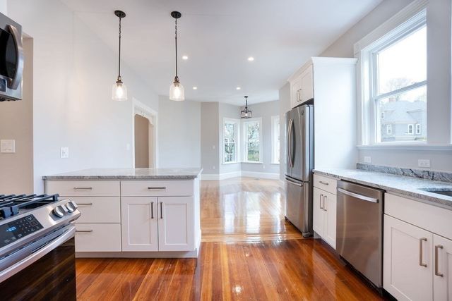 55 Lyndhurst 1, Boston, MA 02124