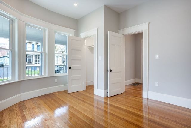 55 Lyndhurst 1, Boston, MA 02124