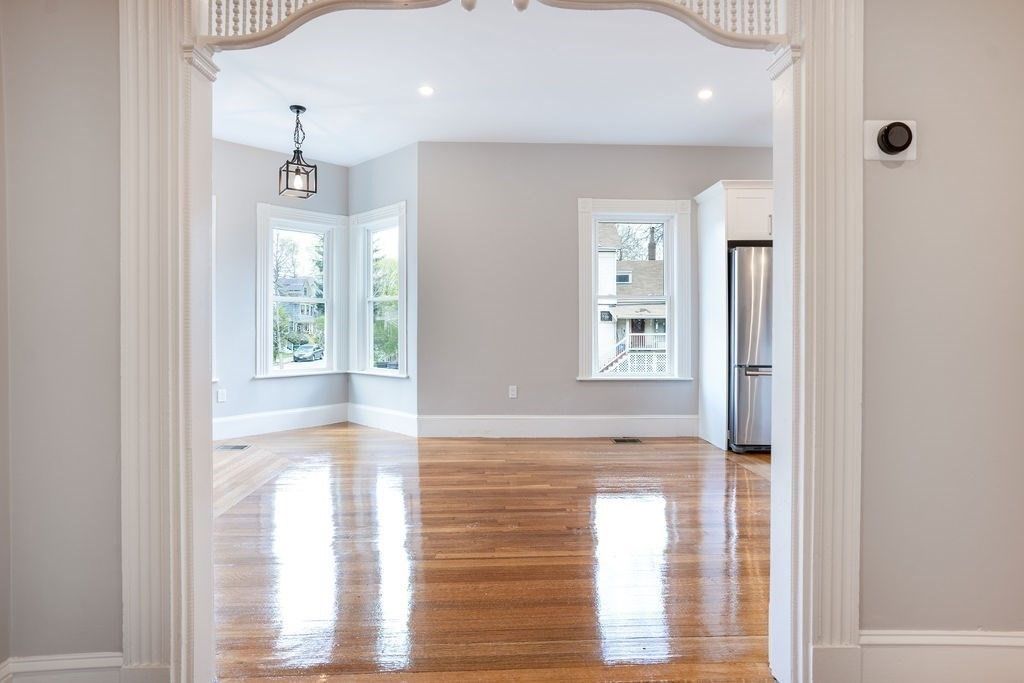 55 Lyndhurst 1, Boston, MA 02124