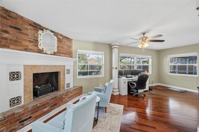 1957 SOUVENIR DRIVE, Clearwater, FL 33755