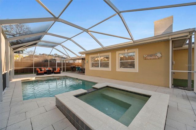 1957 SOUVENIR DRIVE, Clearwater, FL 33755