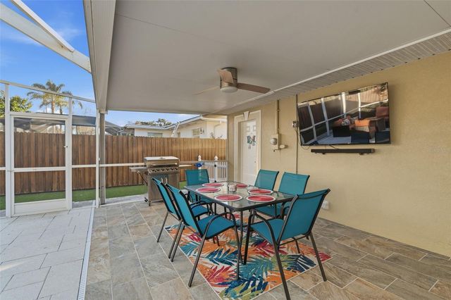 1957 SOUVENIR DRIVE, Clearwater, FL 33755