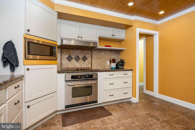 526 HAIN AVE, Reading, PA 19605