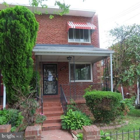 5907 8TH ST NE, Washington, DC 20011