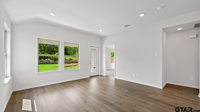 1643 Blaire Drive, Tyler, TX 75704