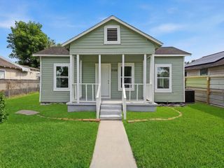 7128 Avenue K, Houston, TX 77011