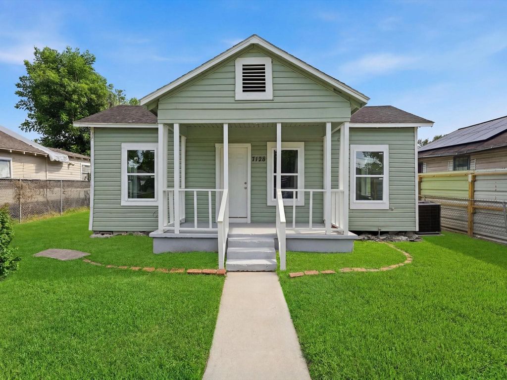7128 Avenue K, Houston, TX 77011