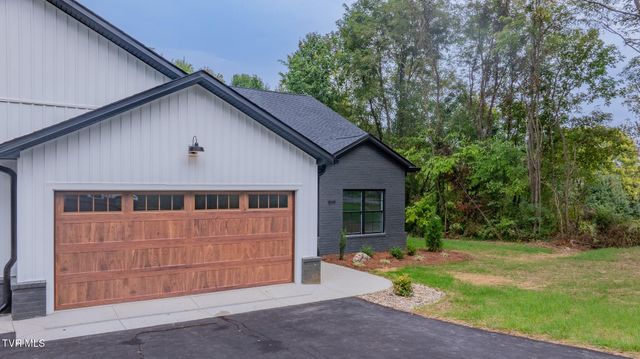 1519 Carroll Creek Road, Johnson City, TN 37615