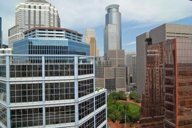 433 7th Street S 2305, Minneapolis, MN 55415