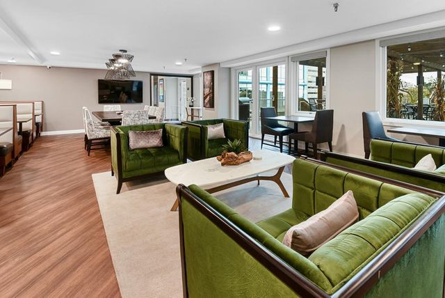 433 7th Street S 2305, Minneapolis, MN 55415