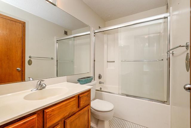 433 7th Street S 2305, Minneapolis, MN 55415