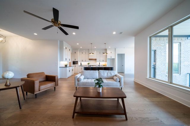 15212 Matterhorn Loop, Maumelle, AR 72113