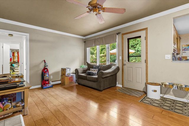 625 N Hine AVENUE, Waukesha, WI 53188