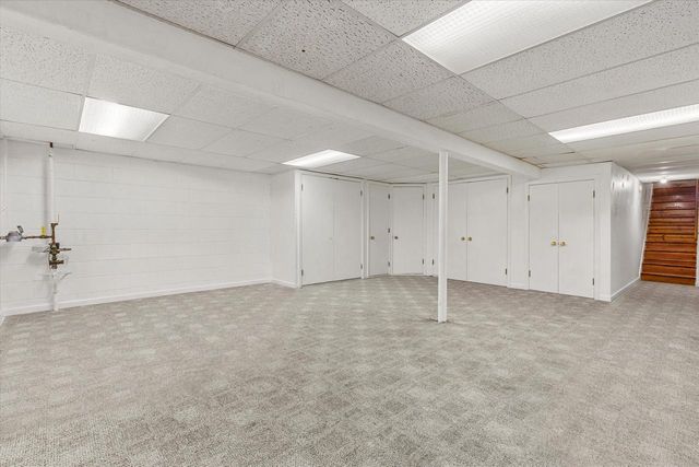 625 N Hine AVENUE, Waukesha, WI 53188