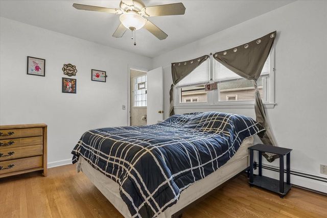 625 N Hine AVENUE, Waukesha, WI 53188