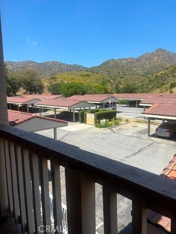 5744 Oak Bend, Oak Park, CA 91377