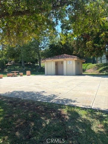 5744 Oak Bend, Oak Park, CA 91377