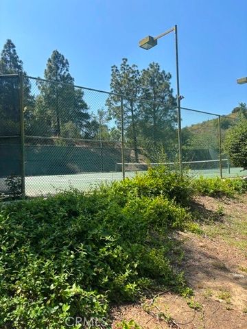 5744 Oak Bend, Oak Park, CA 91377