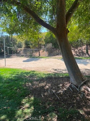 5744 Oak Bend, Oak Park, CA 91377