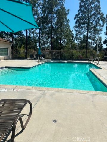 5744 Oak Bend, Oak Park, CA 91377