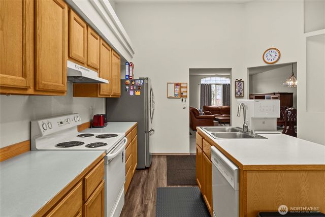 3818 154th Street E, Tacoma, WA 98446
