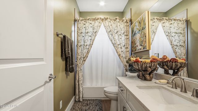 3520 Lodge Drive, Chipley, FL 32428