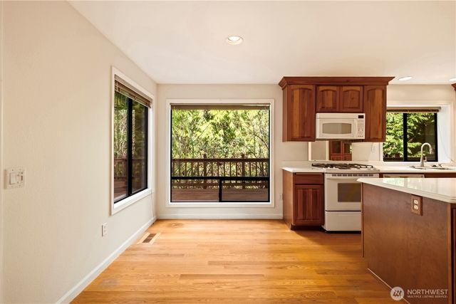 3514 208th Place NE, Sammamish, WA 98074