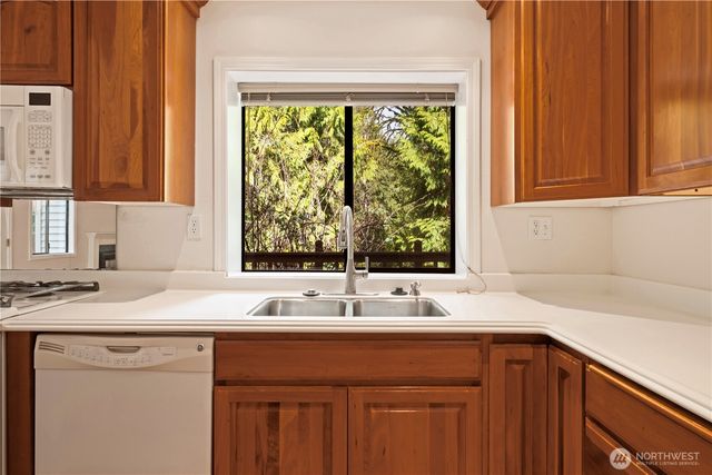 3514 208th Place NE, Sammamish, WA 98074