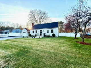 375 Main Dunstable Road, Nashua, NH 03062